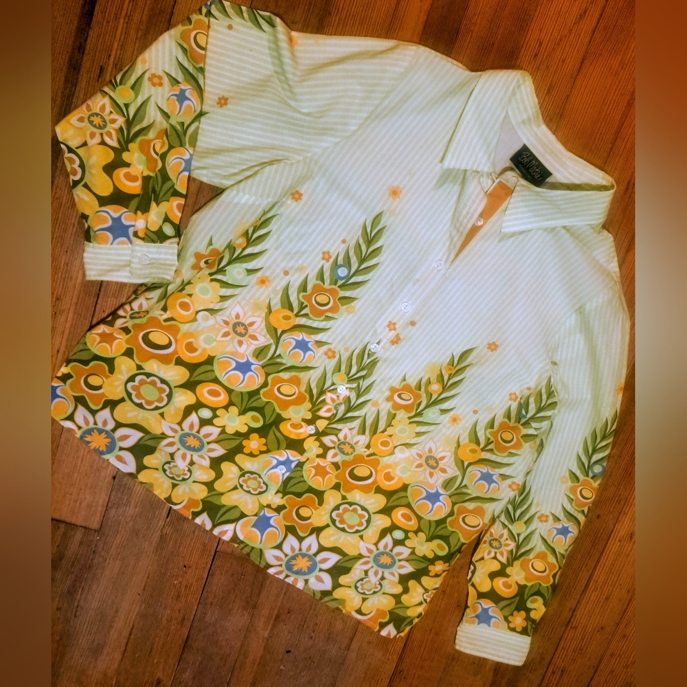 Bob Mackie Green and Yellow Floral Button Down Shirt
